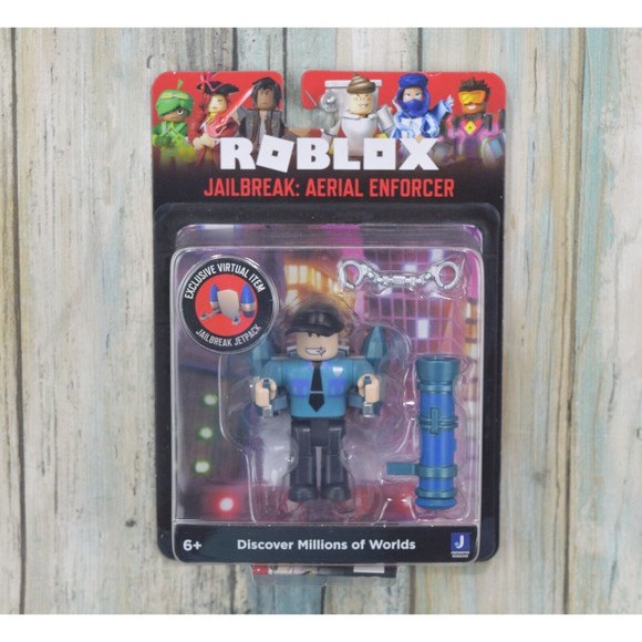 Roblox Main Jailbreak Aerial Enforcer Figure Set + Exclusive Code - Picture 1 of 3